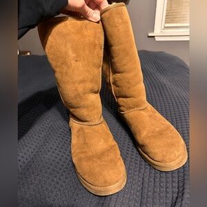 Women’s tan brown tall Uggs